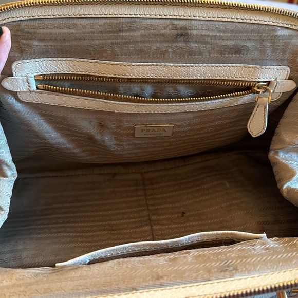 AUTHENTIC PRADA White leather bag - Picture 11 of 12